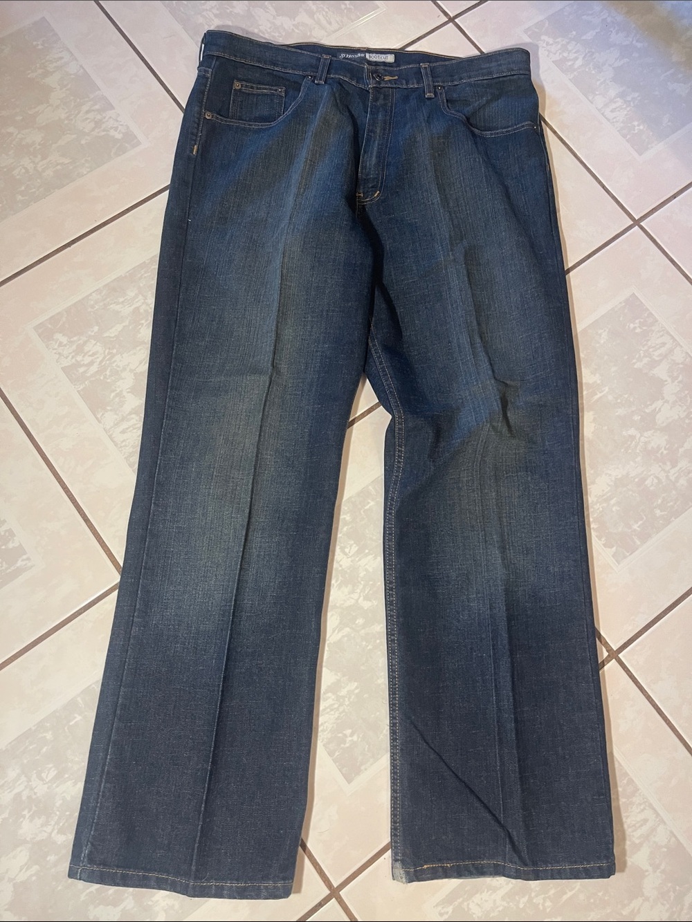 St. John's Bay Indigo Straight Jeans Size 38x32